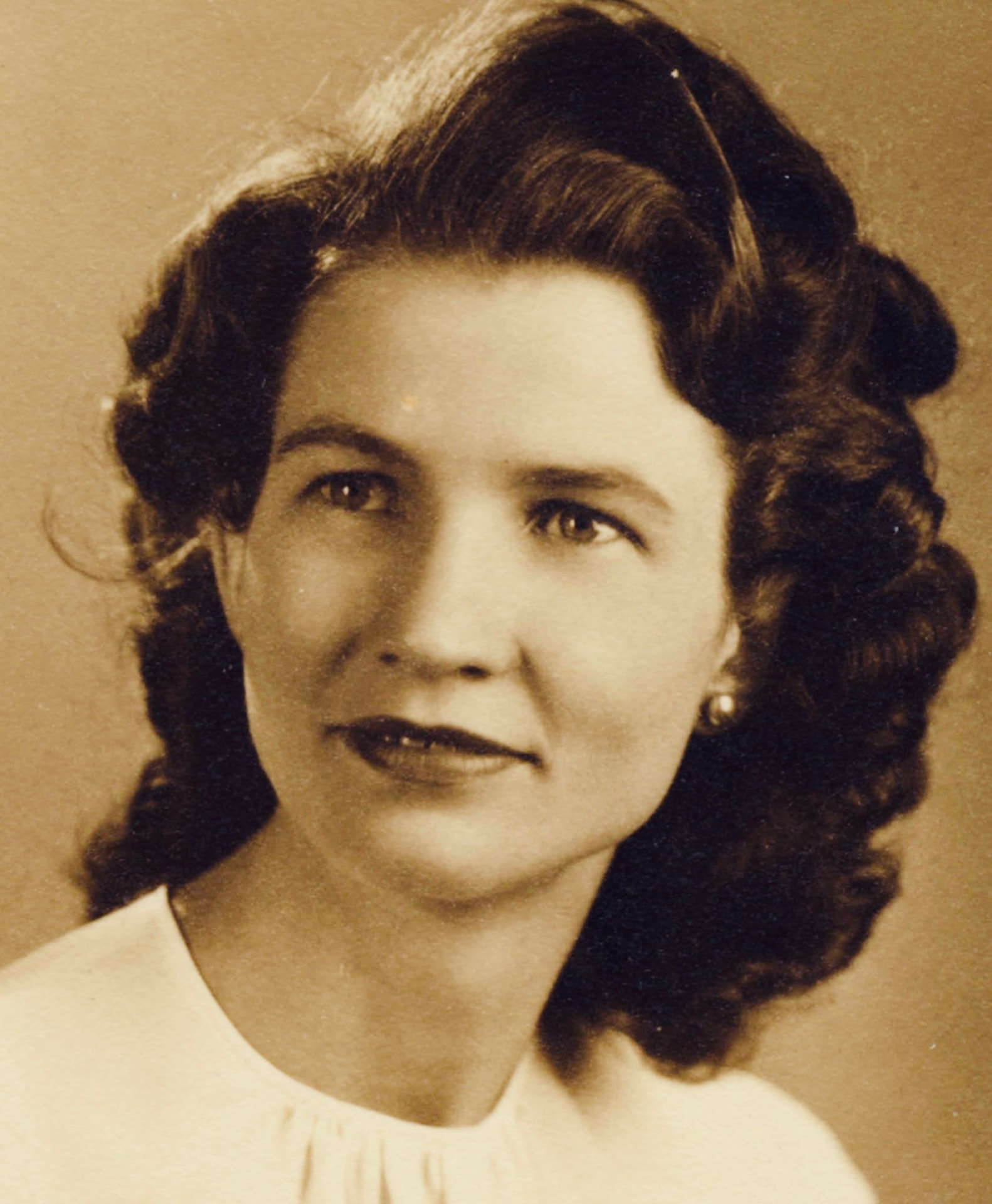 Mary Elizabeth Moore in her studio